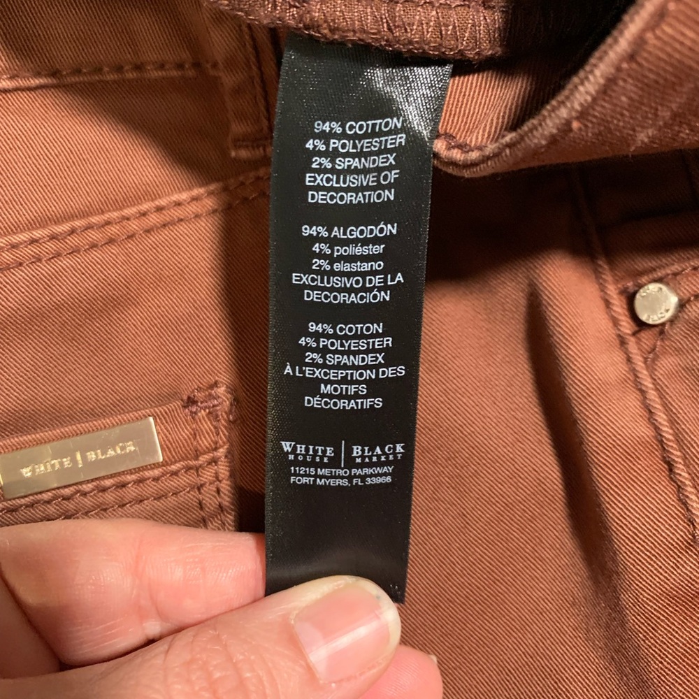 White House Black Market skimmer brown pants. Size 6. - Picture 5 of 9